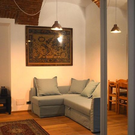 Suite The Brick - Host By Traveller'S Nest Turijn Buitenkant foto